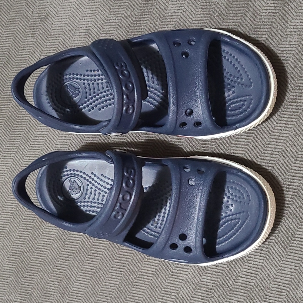 Crocs size 11C for boys new wot